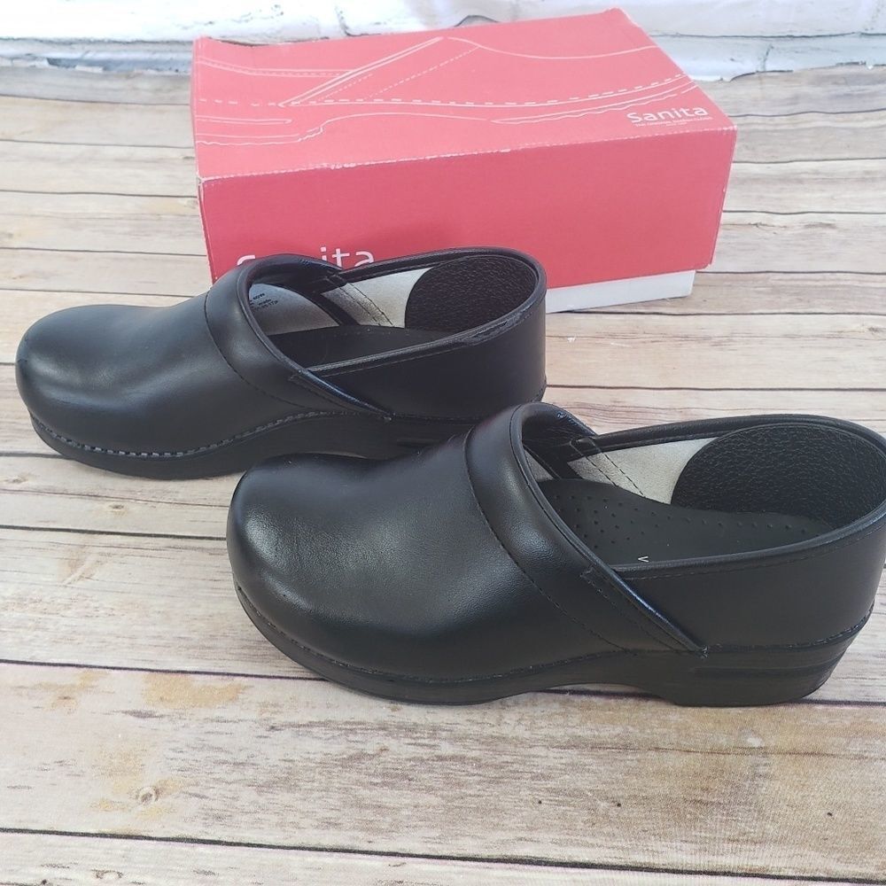 Sanita professional PU Clogs Black